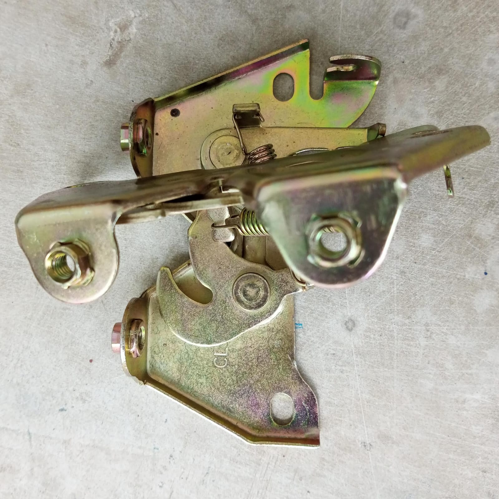 Oreva metal seat lock